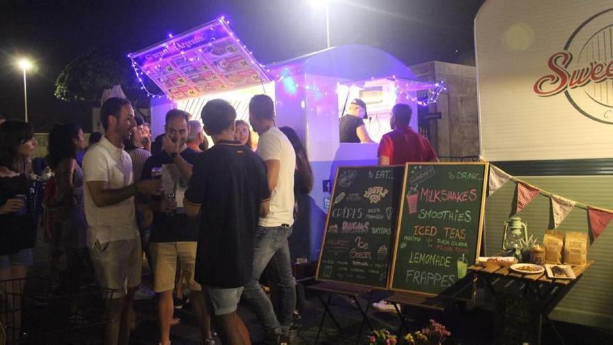 El recinto ferial pinatarense acoge la primera edición del &#039;Mar Menor Beer Fest&#039;.