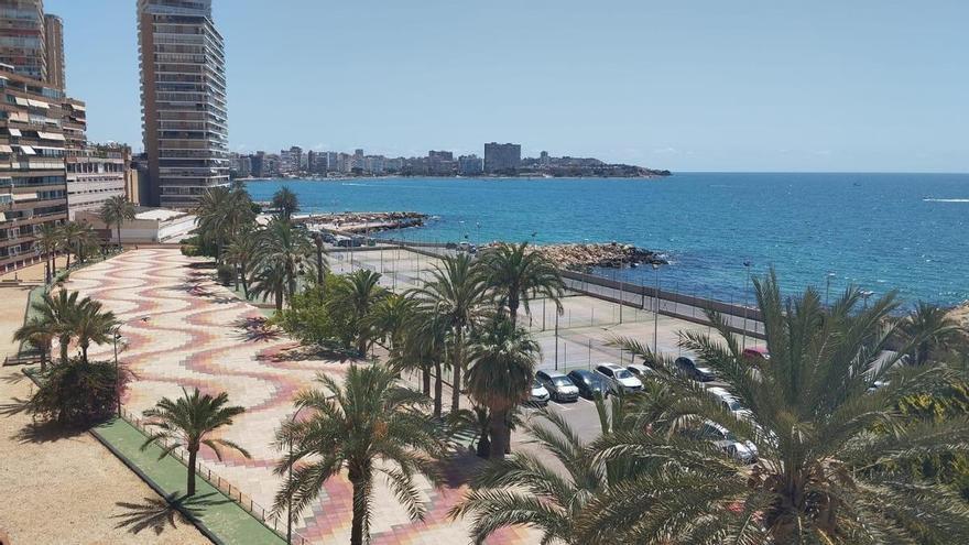 El piso con vistas al mar en Alicante que todo el mundo busca en la Albufereta