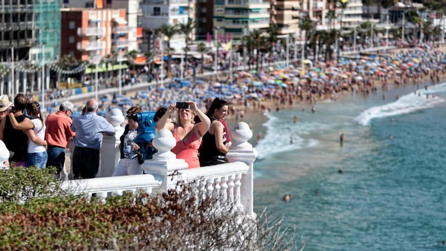 Los turistas españoles dejaron 2.000 millones de euros en la provincia en 2018