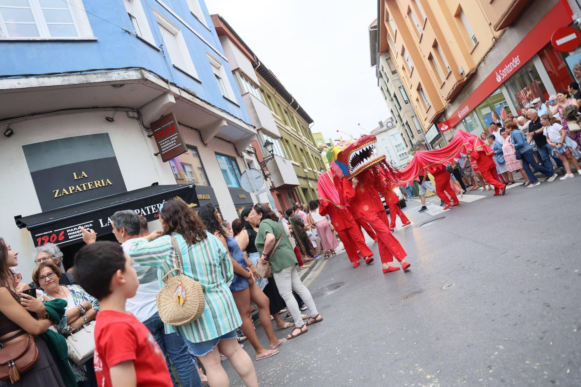 EN IMÁGENES: El desfile de carrozas por las fiestas del Carmen de Luancoi