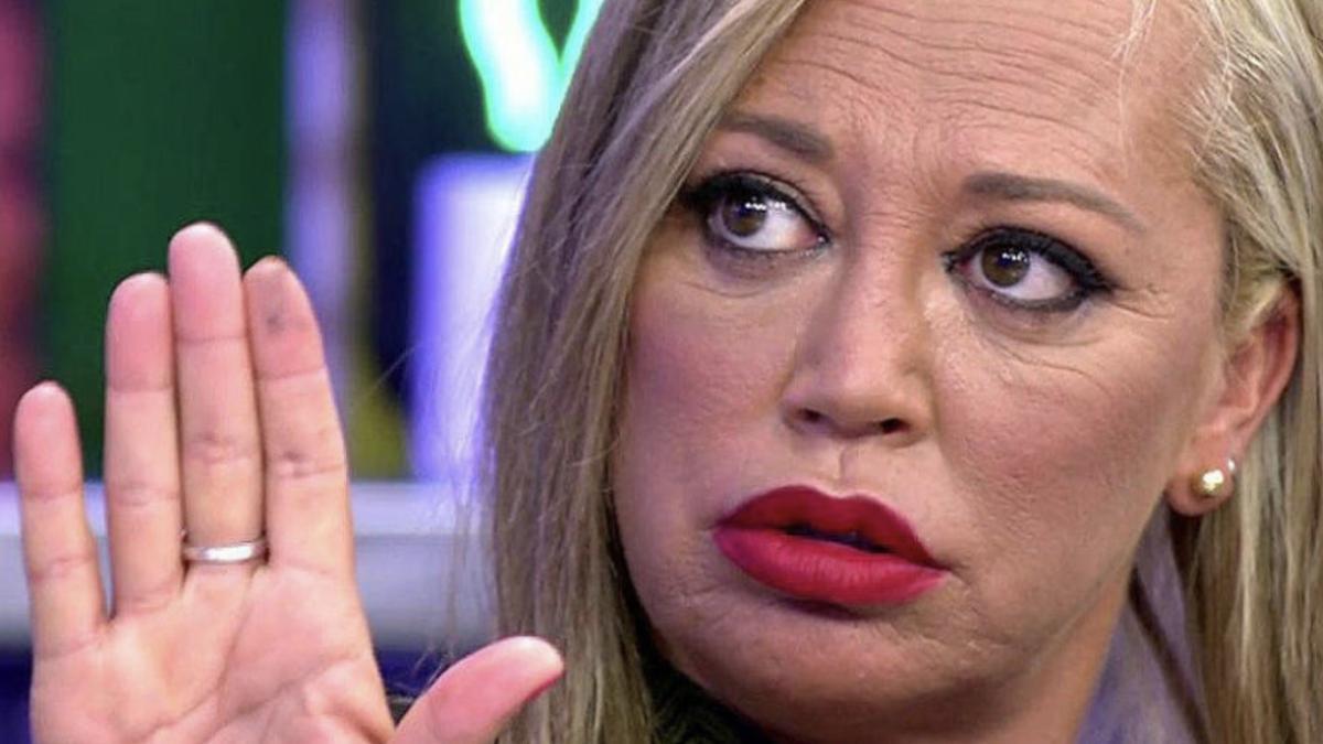 Belén Esteban la fa grossa a ‘Sálvame’ a l’explicar el fals embaràs de María Lama (Kiss FM) Belén Esteban la fa grossa a ‘Sálvame’ a l’explicar el fals embaràs de María Lama (Kiss FM)
