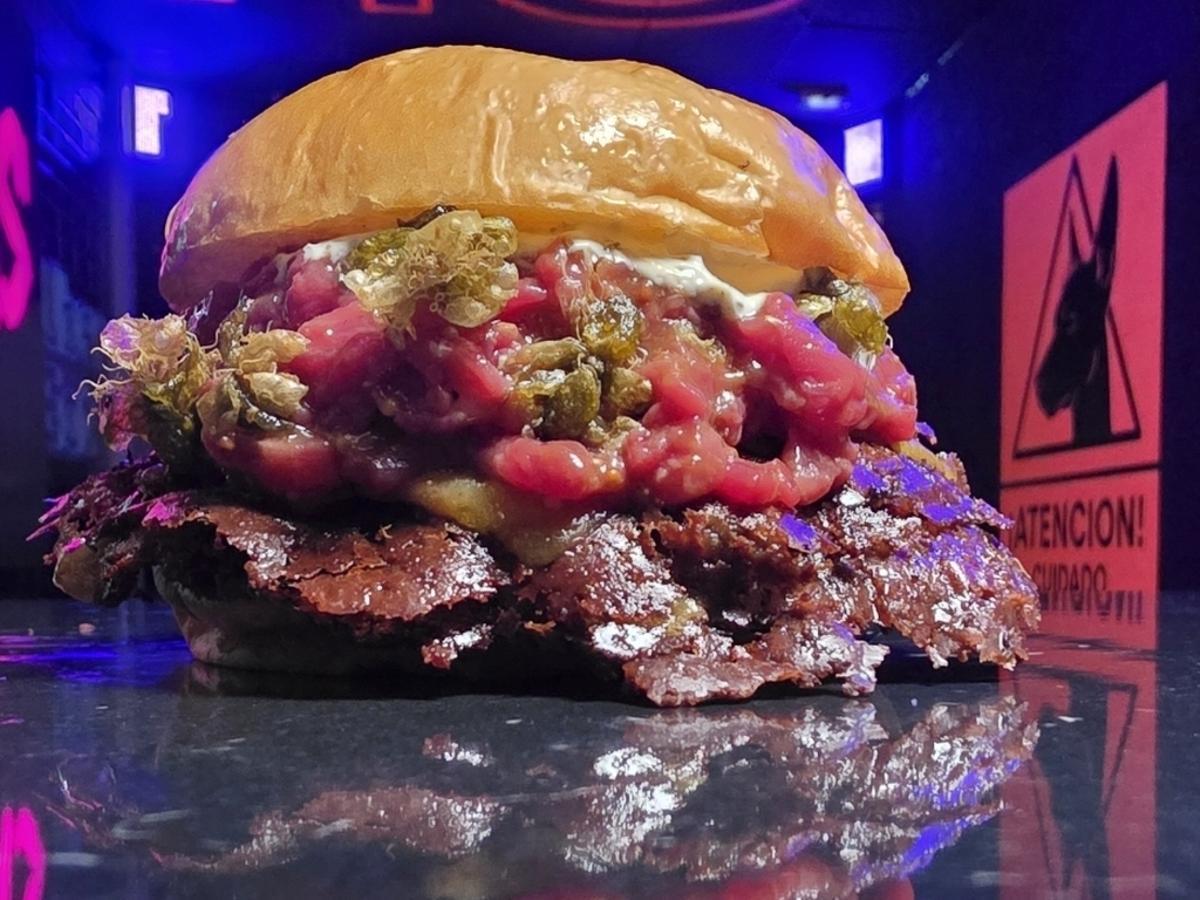 Hamburguesa V16 de Sexto Sentido