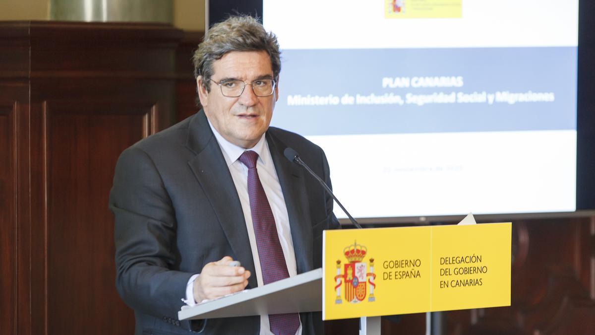 José Luis Escrivá presenta el Plan Canarias de Inmigración