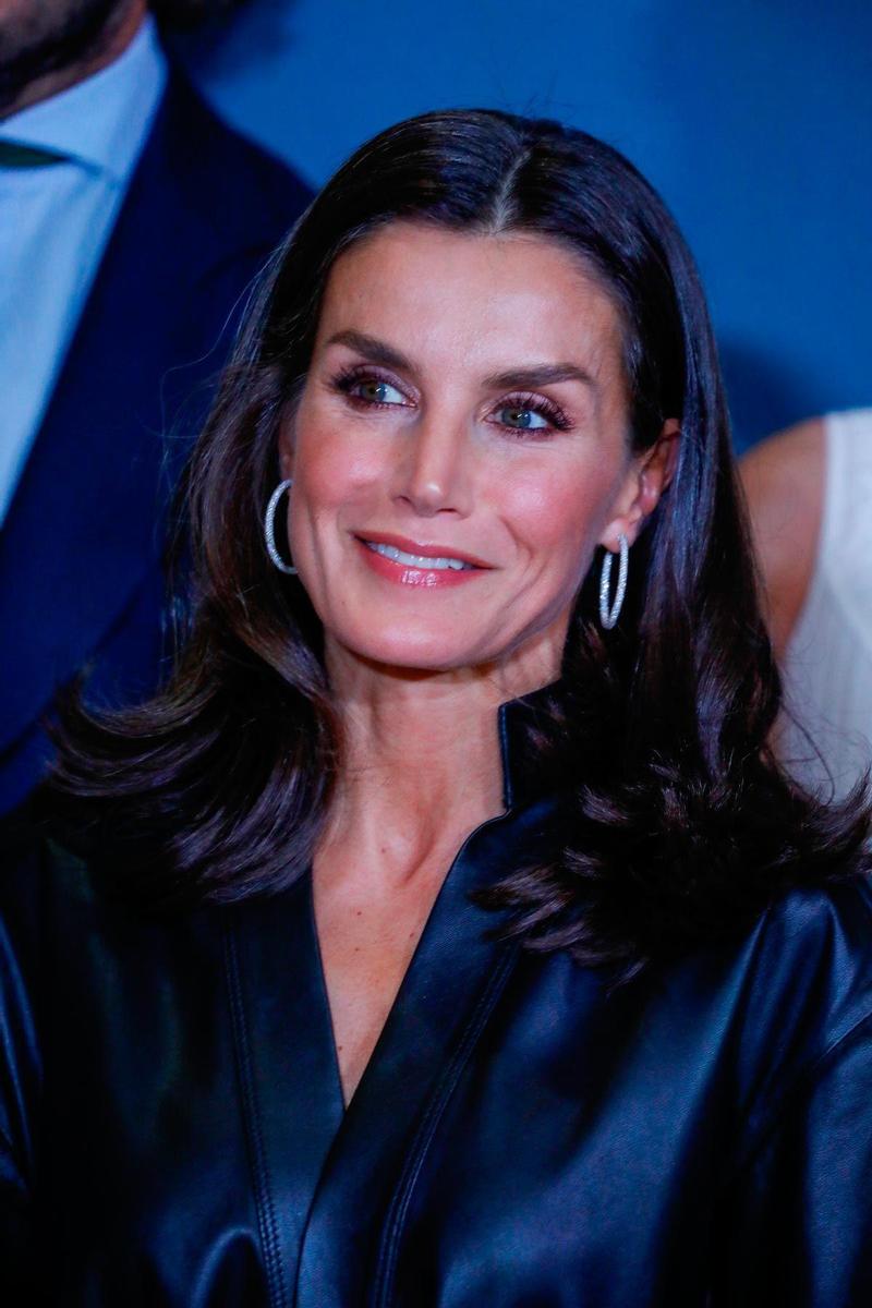 La reina Letizia muestra su corte de pelo para el verano 2022