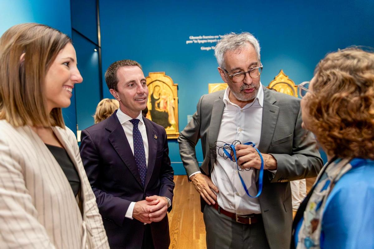 El presidente del Consell, Llorenç Galmés, y la vicepresidenta y consellera de Cultura y Patrimonio, Antònia Roca, han asistido al acto inaugural