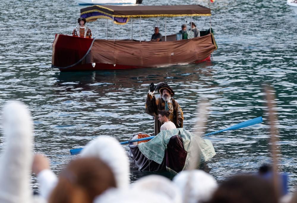 Desembarco de Carlos I en Tazones