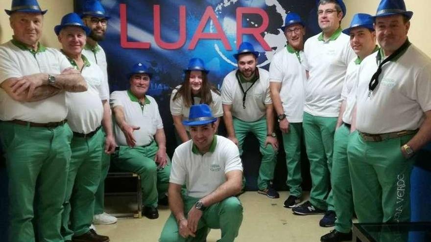 Parte de la agrupación cuando actuaron en el programa Luar de la Televisión de Galicia.