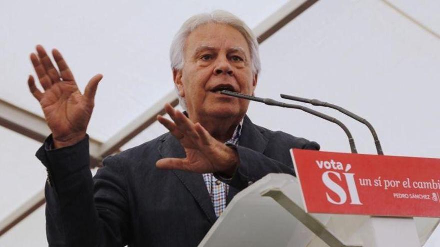 Felipe González compara el referéndum en Cataluña con Venezuela