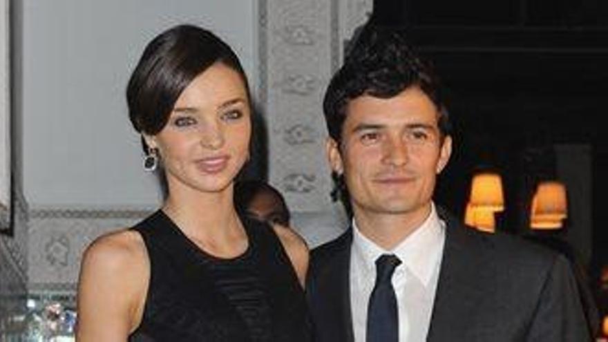 Orlando Bloom y Miranda Kerr por fin se comprometen