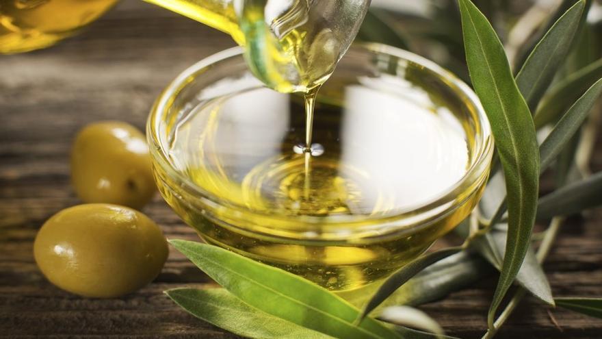 España inicia los trámites para poder retirar aceite de oliva del mercado si la campaña es abundante