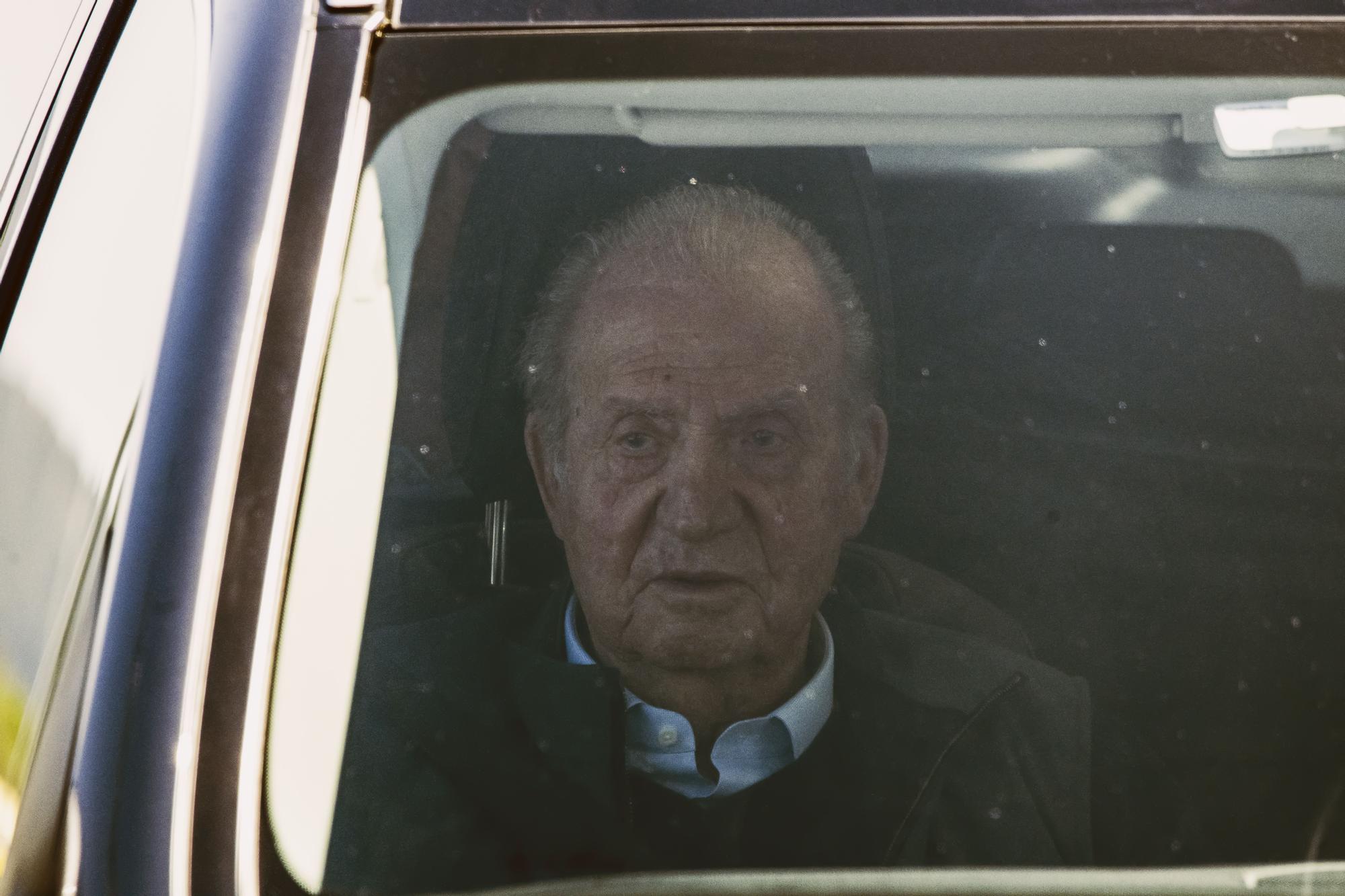 Juan Carlos I aterriza en Vigo en su segunda visita a España