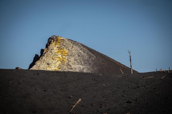 Visita al cono volcánico del Tajogaite