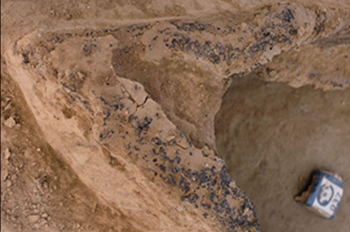 El barco, desarrollado con materiales orgánicos, nos habla del glorioso pasado de Uruk.