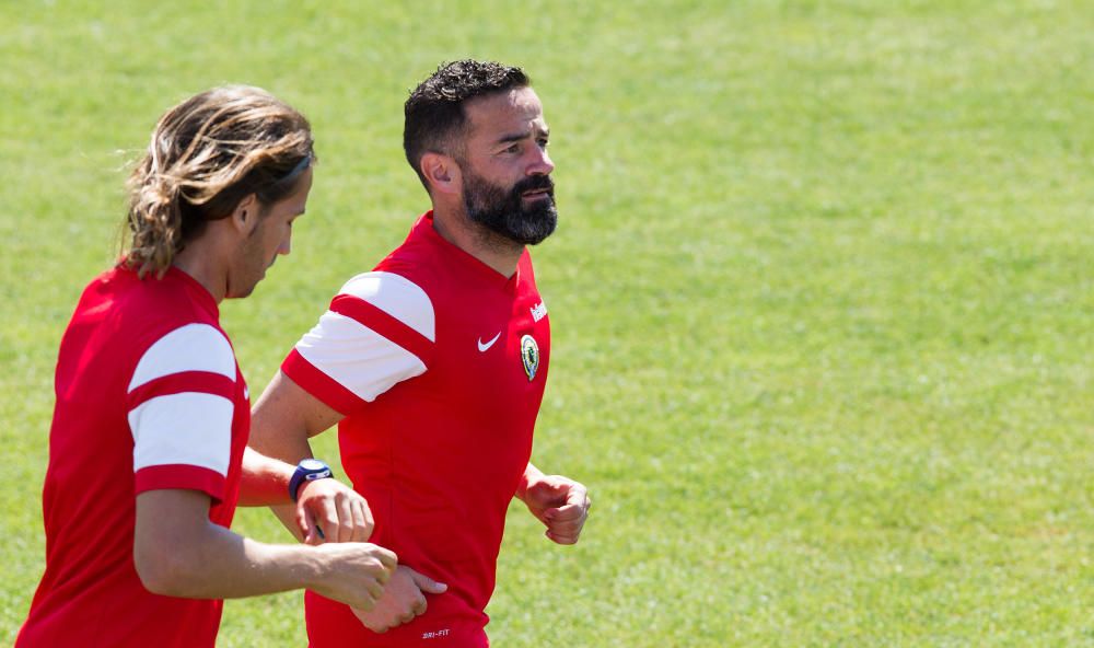 El Hércules realiza su último entrenamiento de la temporada