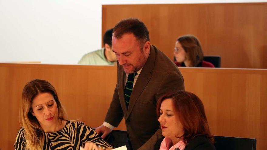 El diputado Luis Guerrero, durante el pleno.