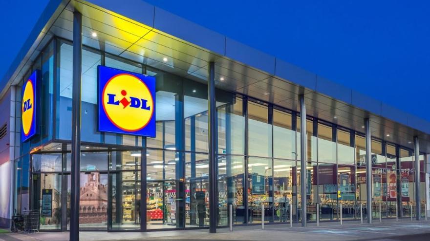 Lidl revoluciona las cocinas con un esperado electrodoméstico que permite refrescarse sin manchar la cocina