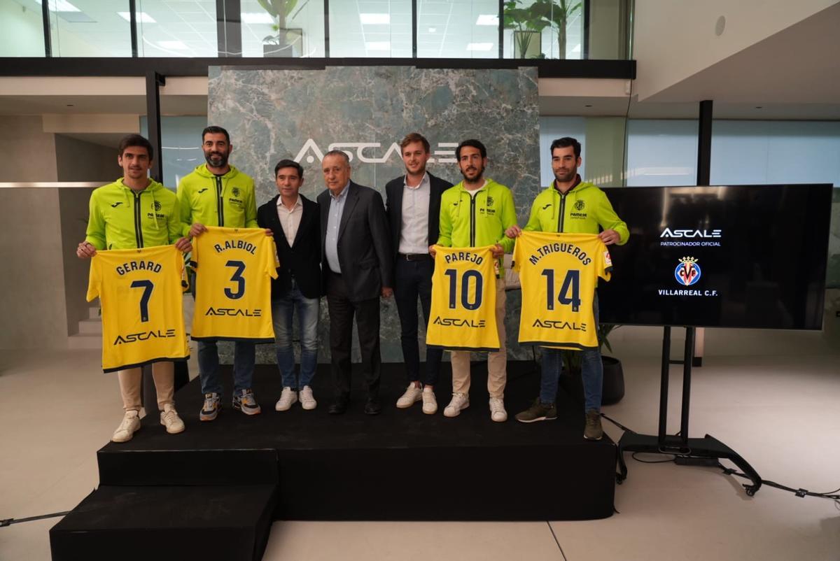 Acto de presentación del patrocinio de Ascale al Villarreal CF.