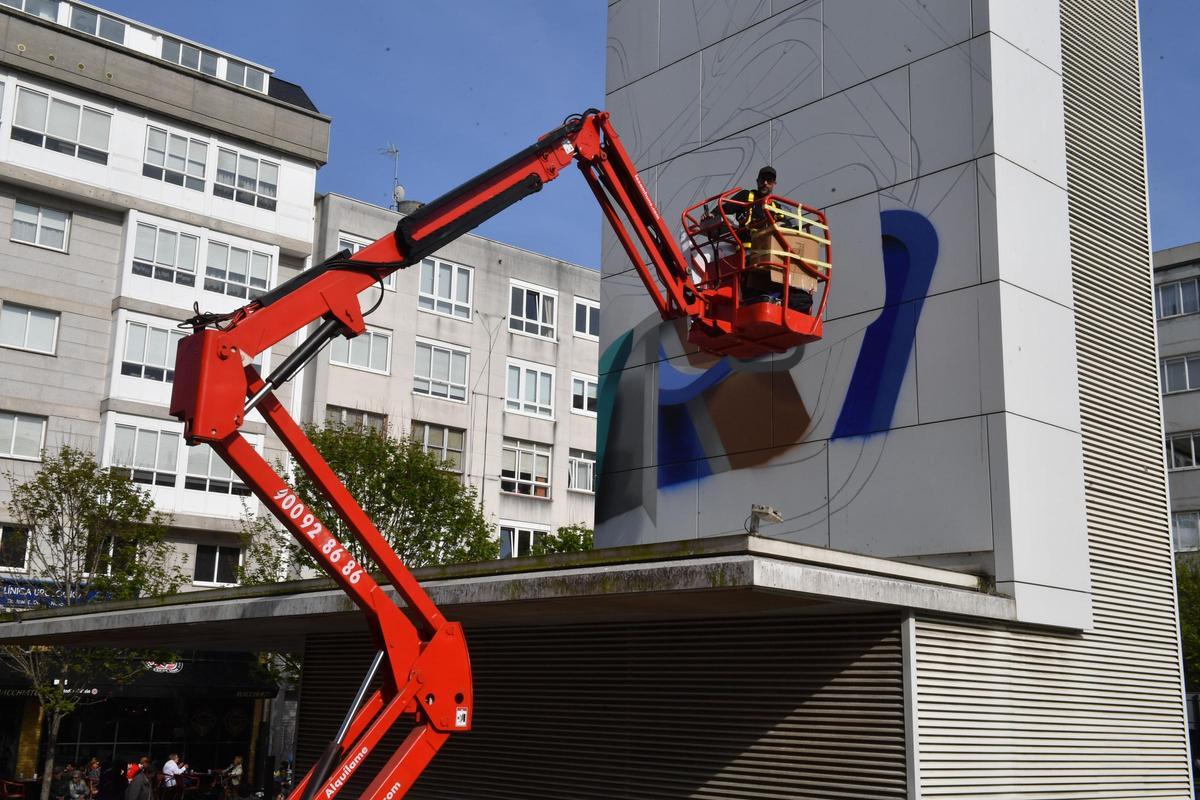 Los nuevos murales de Istmo en A Coruña Los nuevos murales de Istmo en A Coruña