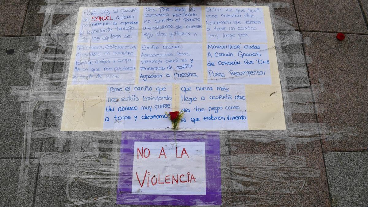 Homenaje en A Coruña a Samuel Luiz en el lugar donde recibió una paliza mortal