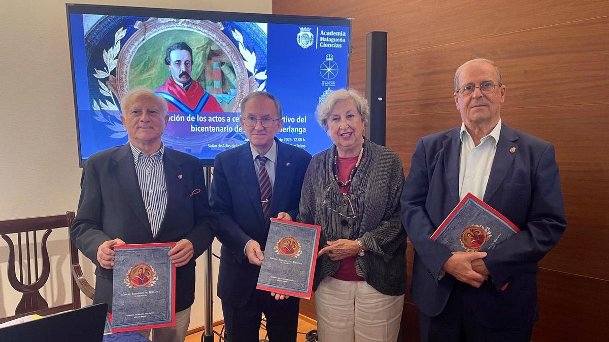 Presentación del Año Berlanga, con Manuel Olmedo (izq.), Fernando Orellana, Rosario Camacho y Pedro Rodríguez Oliva.