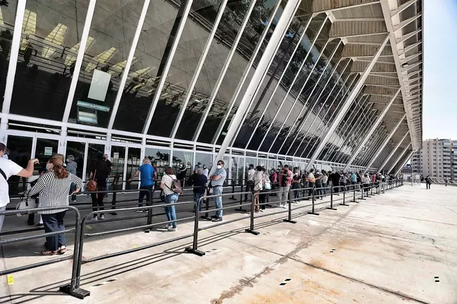 Vacunación masiva contra el coronavirus en el Recinto Ferial a mayores de 60 años