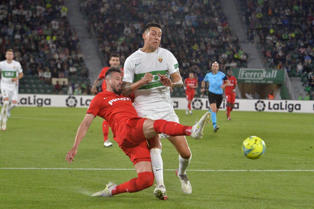 El Elche busca igualar en victorias al Atlético en el Martínez Valero