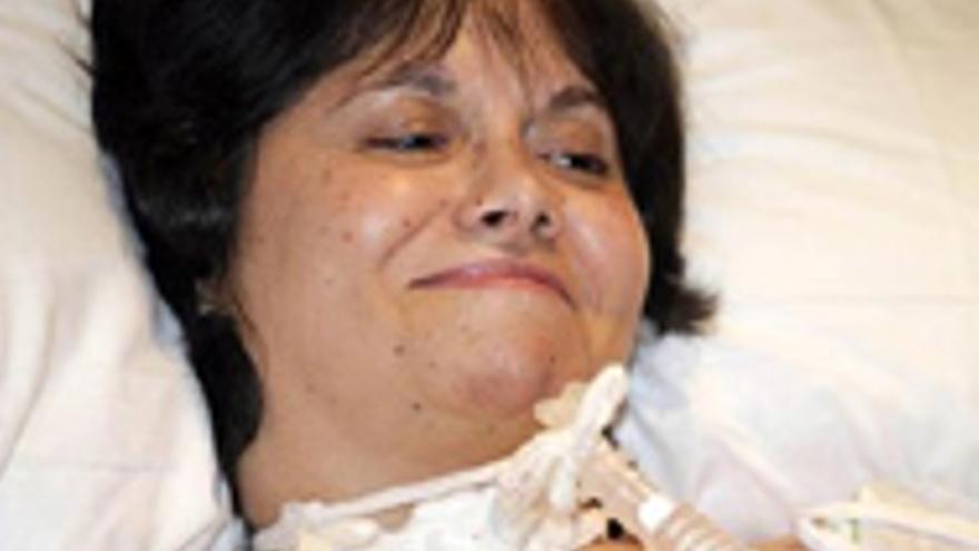 Chaves atribuye al Vaticano la decisión de trasladar a un hospital público a la enferma de Granada