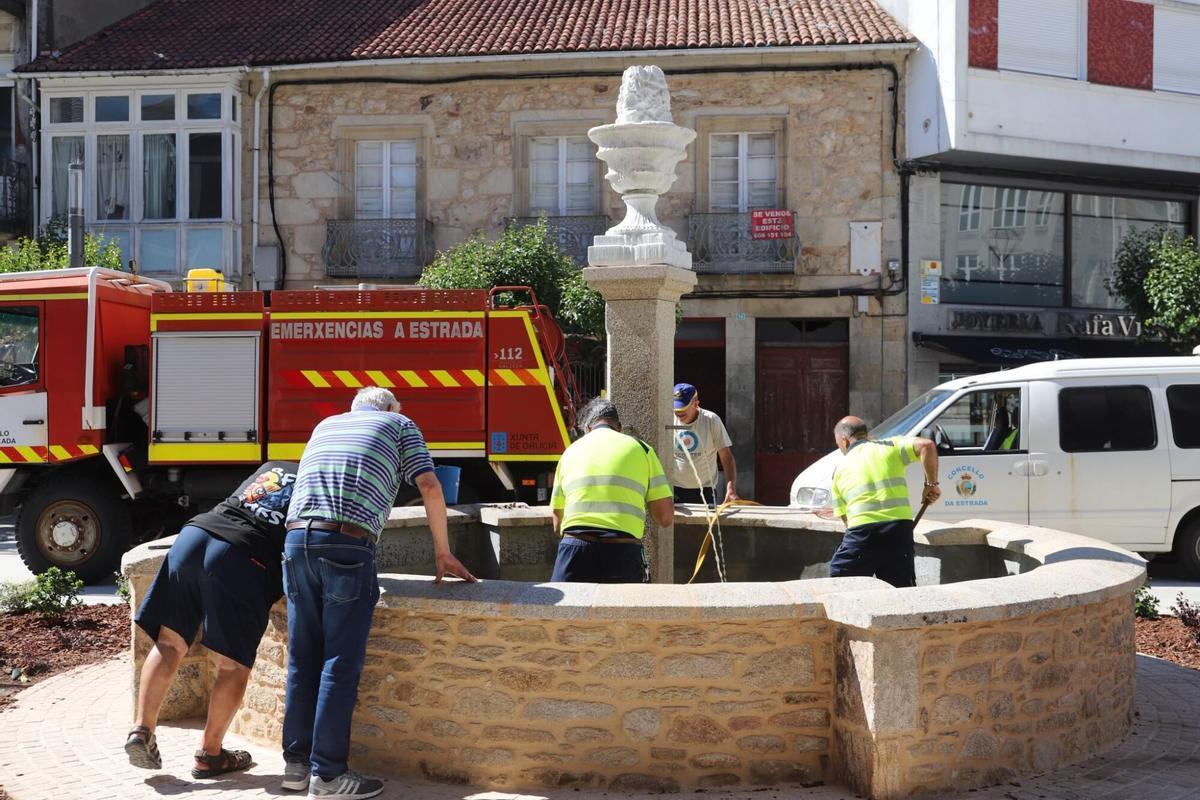 2026 XULLO. RESCATE PEIXES FONTE PRAZA DE GALICIA