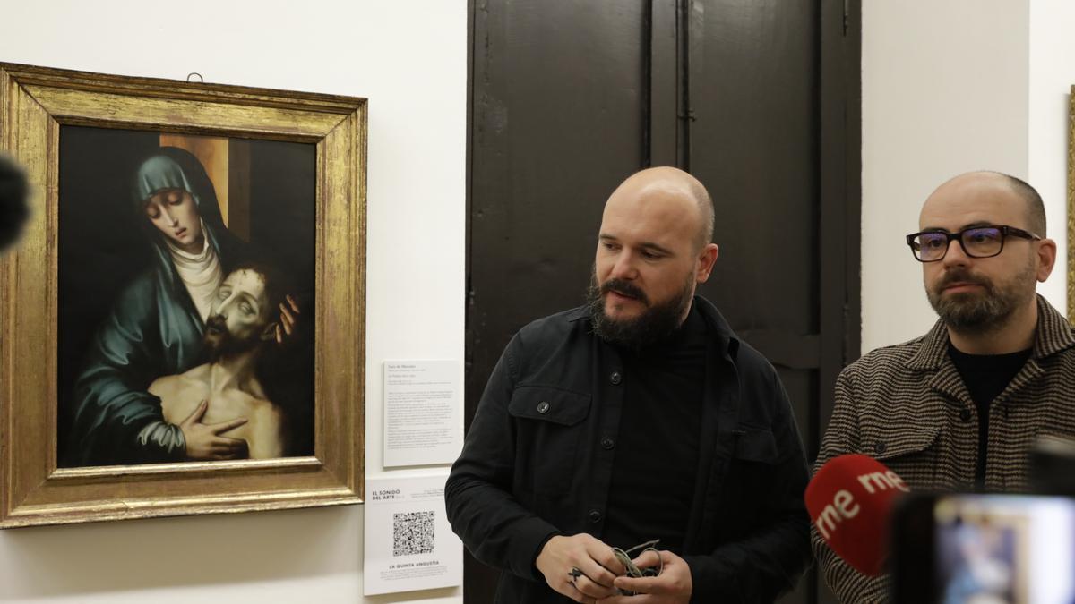 Visita al Museo de Bellas Artes con El Niño de Elche, en  la foto, junto a Pablo de María.