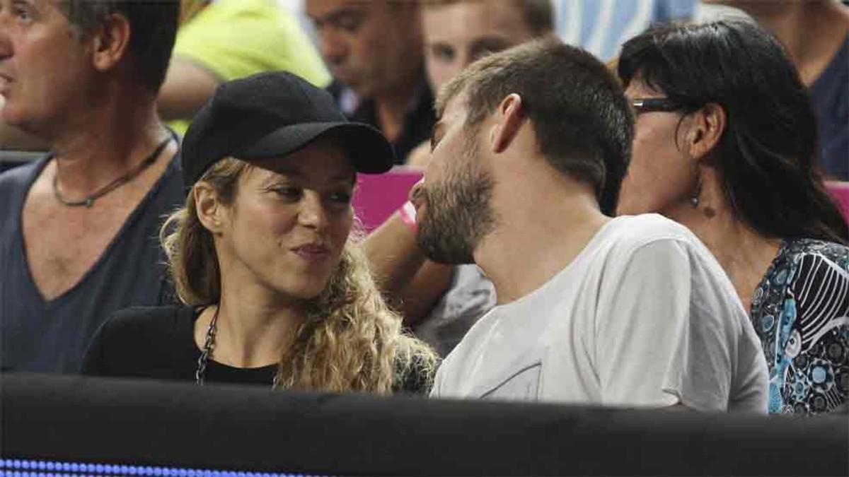 Gerard Piqué, junto a su pareja Shakira