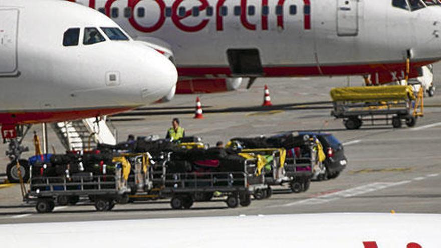 La operativa de Air Berlin ha sido durante 25 años la principal fuente de empleo en Son Sant Joan. En la imagen, aviones de Air Berlin.