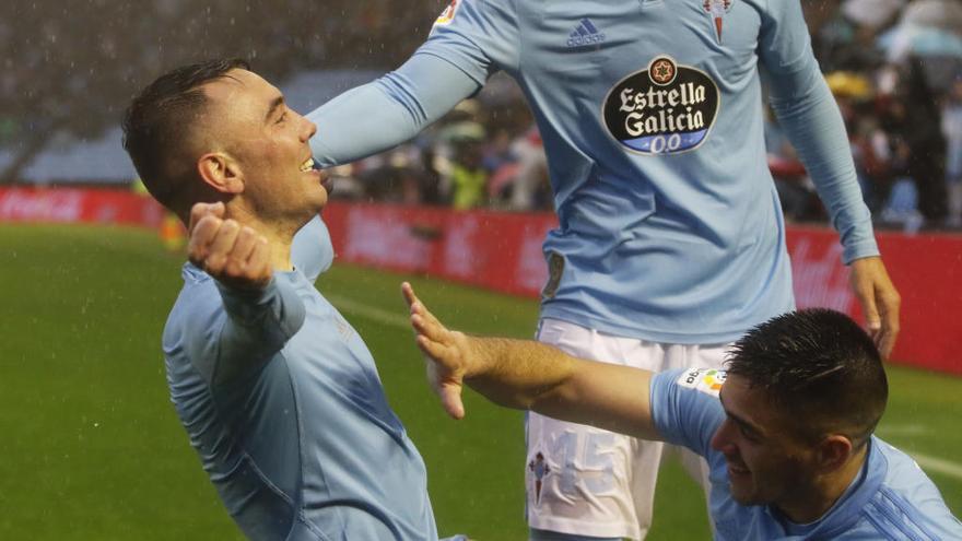 Aspas celebra el gol de la remontada ante la Real Sociedad. // A. Villar