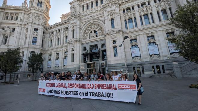 Los accidentes laborales dejan 358 fallecidos hasta junio, con un leve descenso, mientras aumentan los siniestros con baja