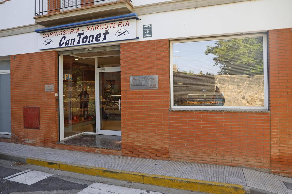 La carnisseria Can Tonet de Fornells de la Selva celebra 150 anys
