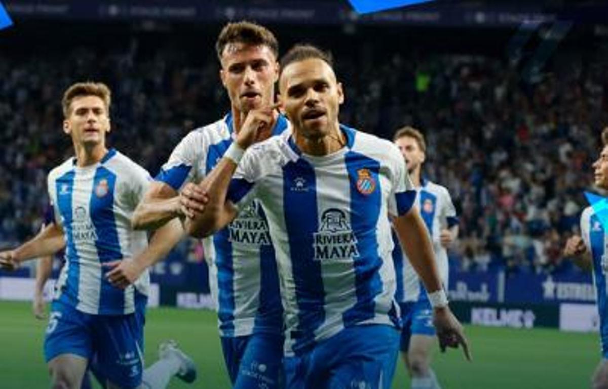 L’Espanyol exhibeix ‘punch’ contra el Valladolid i torna a recuperar el liderat