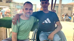 Llega a València el anestesista Raúl Incertis: No hemos parado de recibir niños con disparos en la cabeza y tórax