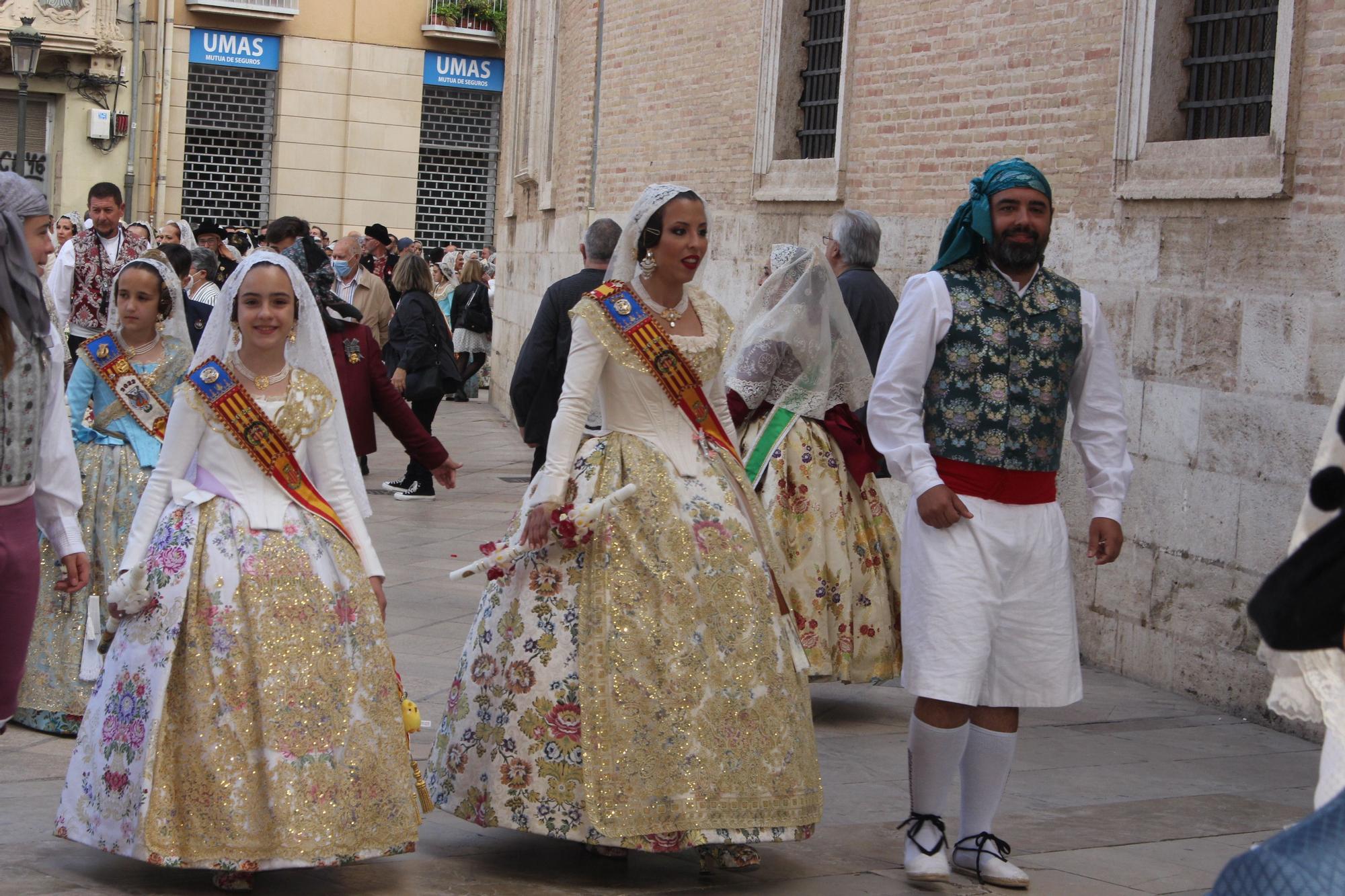 La fuerza de las Fallas en la Procesión de la Virgen (I)