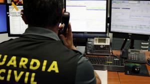 La Guardia Civil alerta de la última estafa telefónica de moda: el vishing