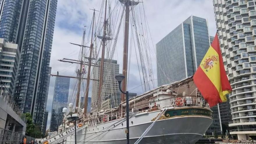 El Juan Sebastián Elcano hace en Londres su última escala antes de atracar en Marín
