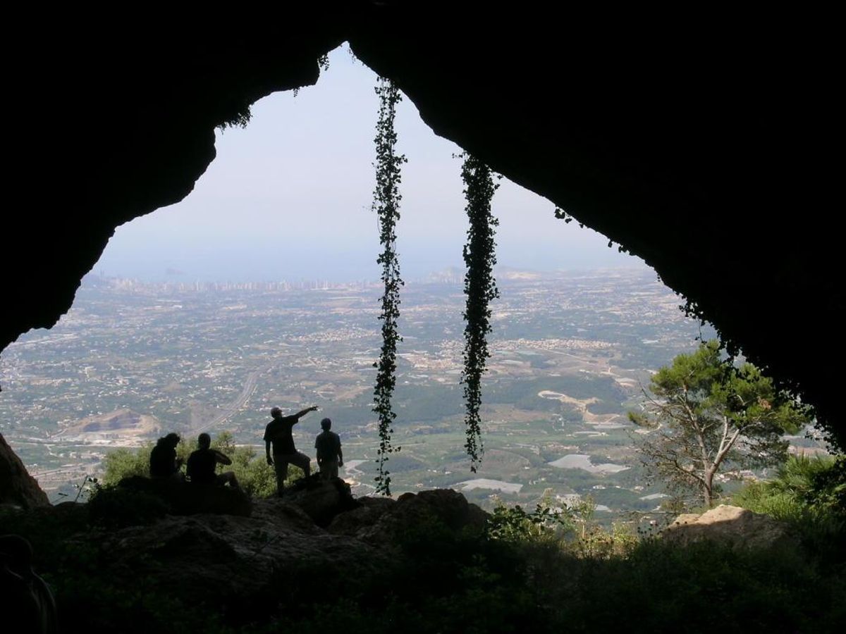 Senderismo en Alicante: las mejores rutas para disfrutar de la naturaleza en la provincia