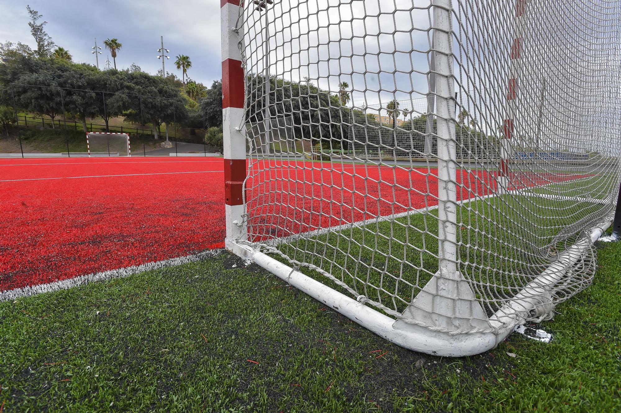 Arreglos y desperfectos en las canchas deportivas del parque Juan Pablo II