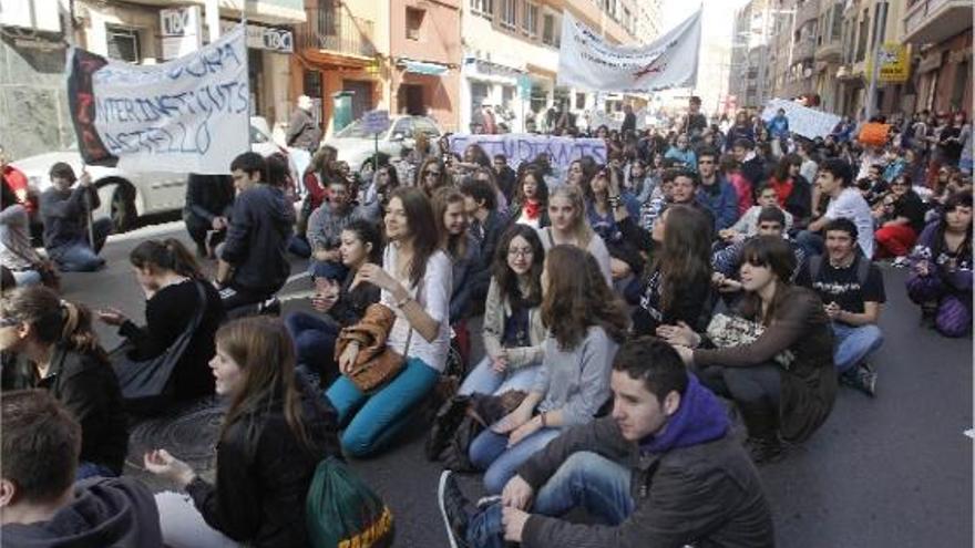 Foto de archivo de la última manifestación de estudiantes universitarios contra los recortes en educación pública.