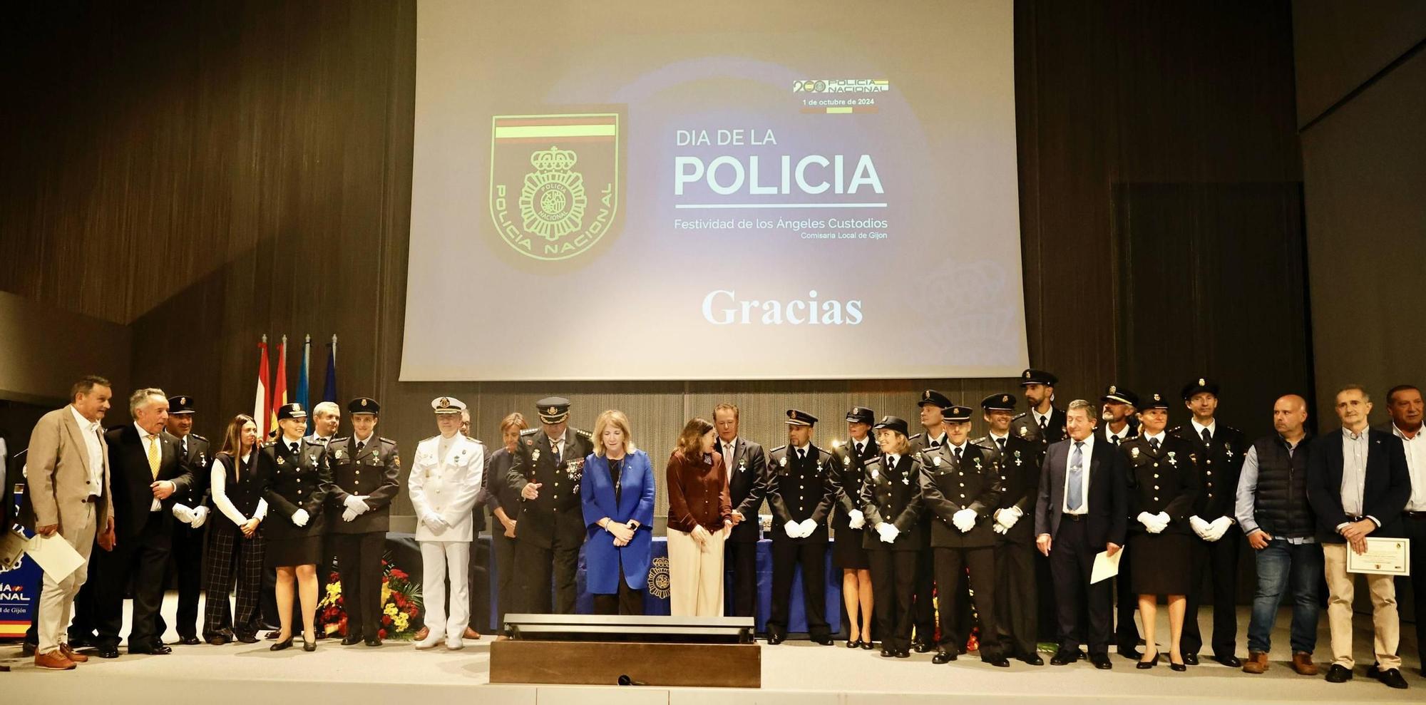 Así fue la fiesta de la Policía Nacional (en imágenes)