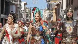 Brillante reconquista en el cierre de los Moros y Cristianos en Petrer