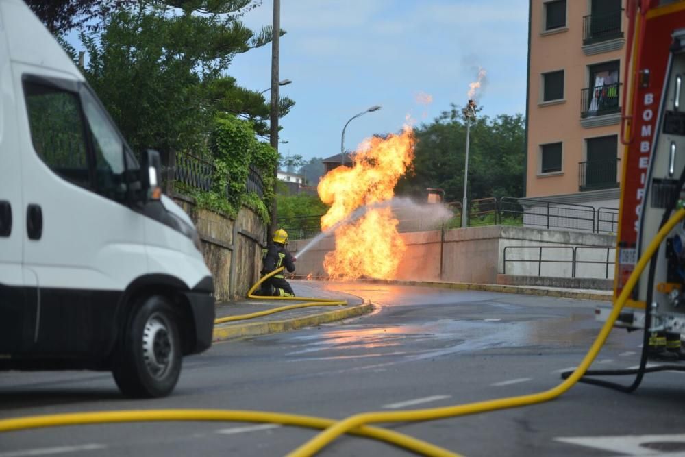 Una fuga de gas ocasiona un incendio en Poio