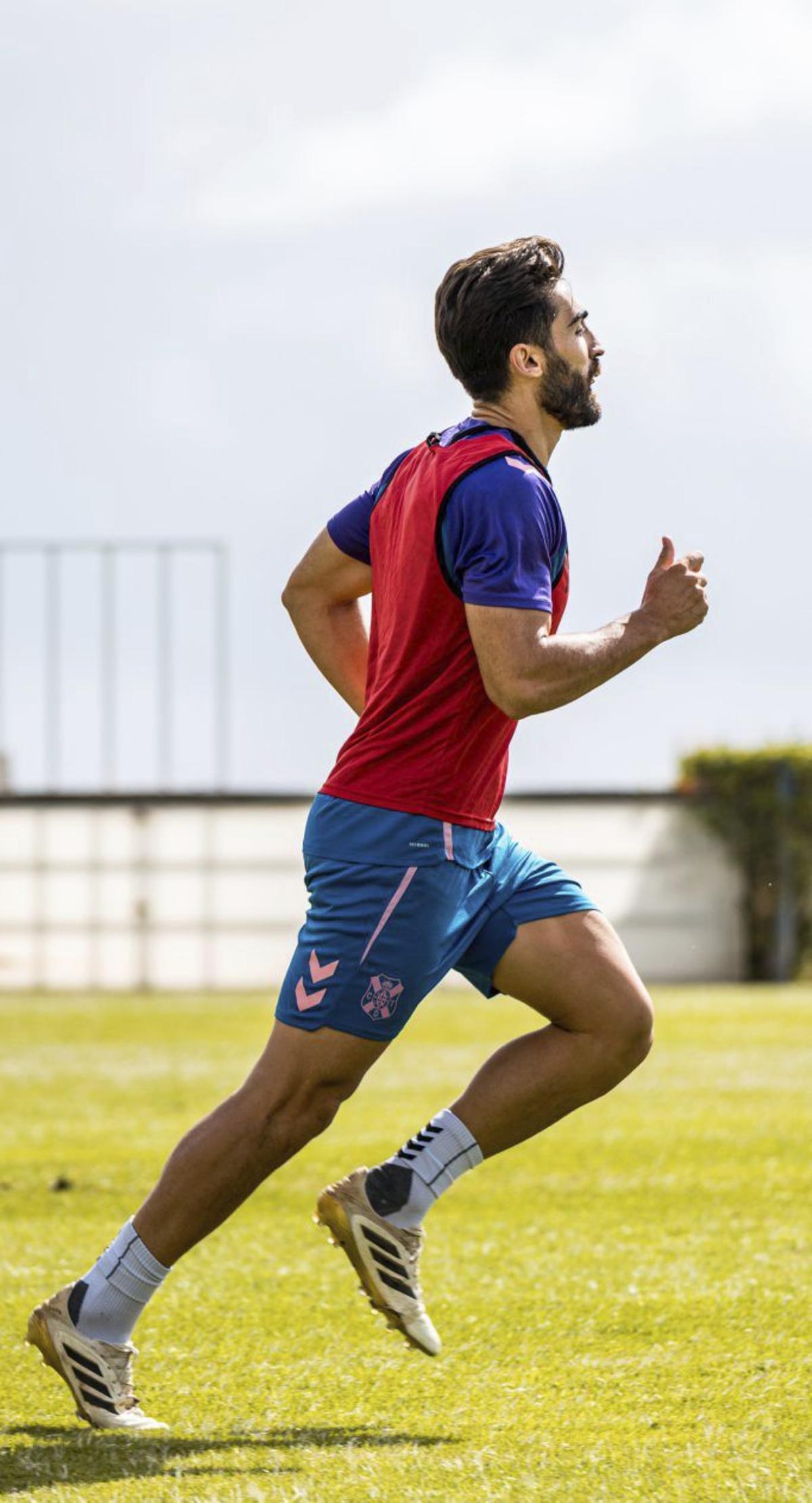 José León, en la sesión de este miércoles en Geneto. | CDT