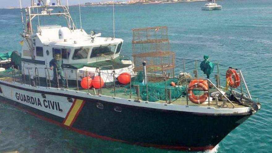 La Guardia Civil incauta 3.000 metros de palangres y artes ilegales de pesca