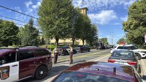 Despliegue policial en Minneapolis por el tiroteo.