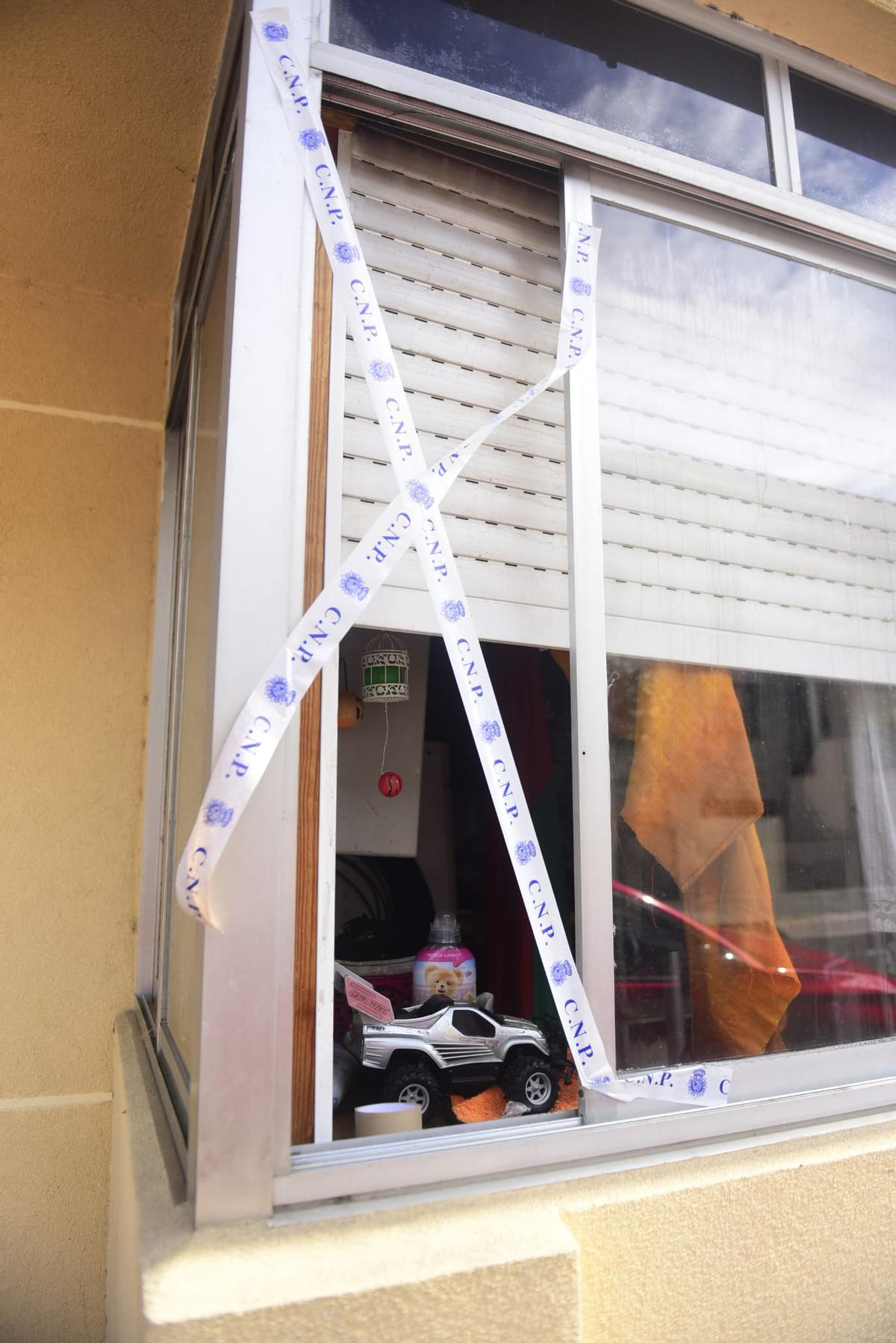 Localizada una mujer sin vida tras incendiarse una vivienda esta madrugada en Palavea