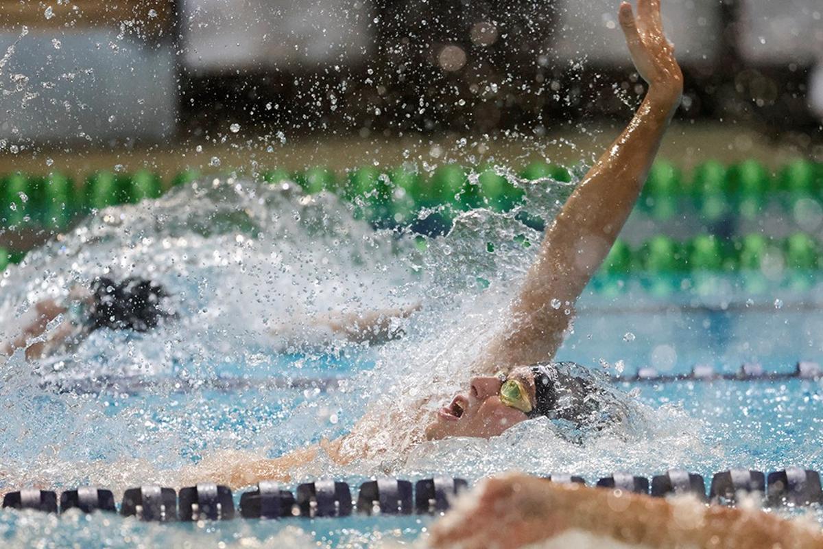 Enrique Alhambra, en la final de 100 espalda S13 en el Campeonato del Mundo de Natación Paralímpica Madeira 2022.